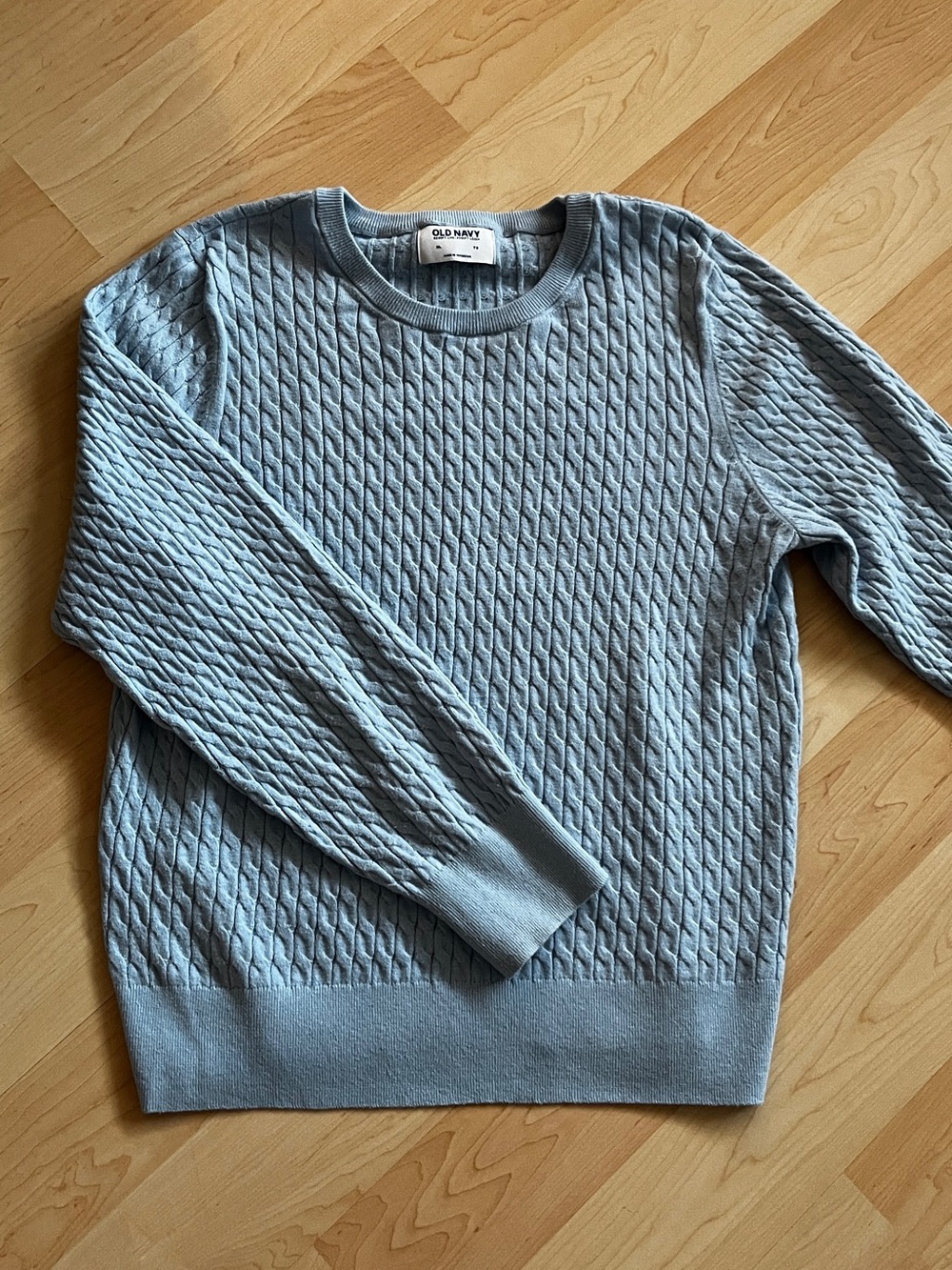 Old Navy Woman’s Light Blue  Cable Crewneck Sweater